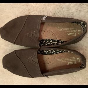 Army green Toms